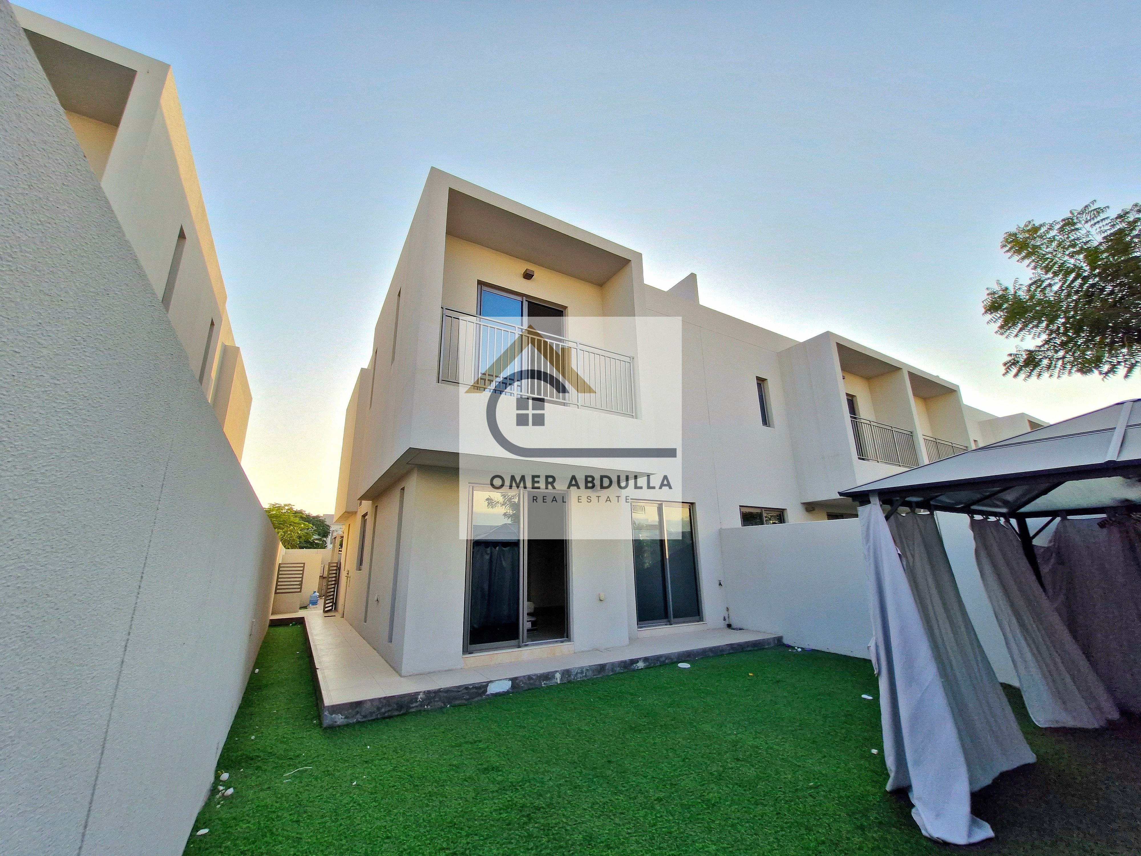 Luxury 3bhk Townhouse With Big Garden | Maid Room | Gym And Pool Access In Zahia