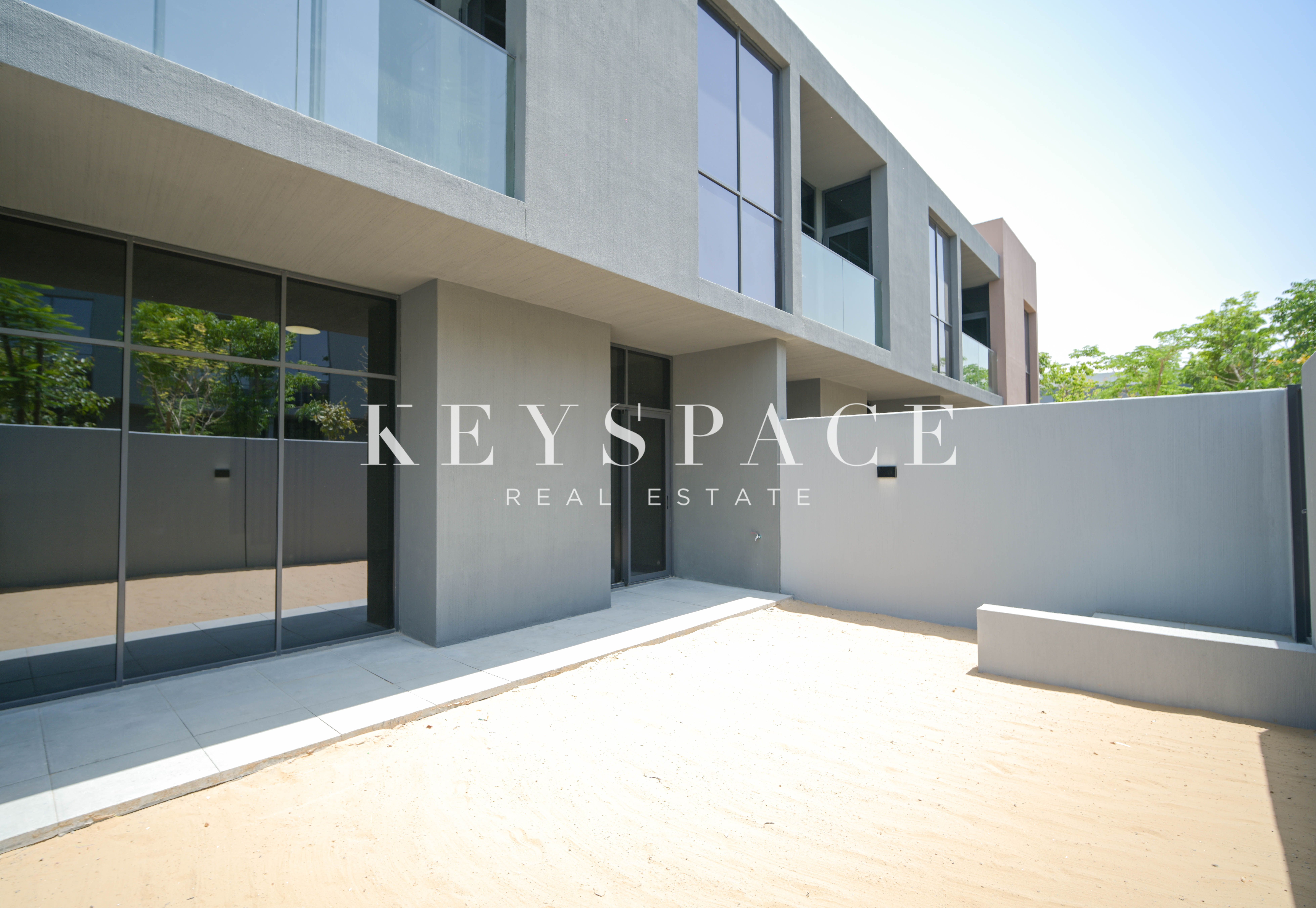 Nature-Connected Smart Residence with Contemporary Elegance | Resale