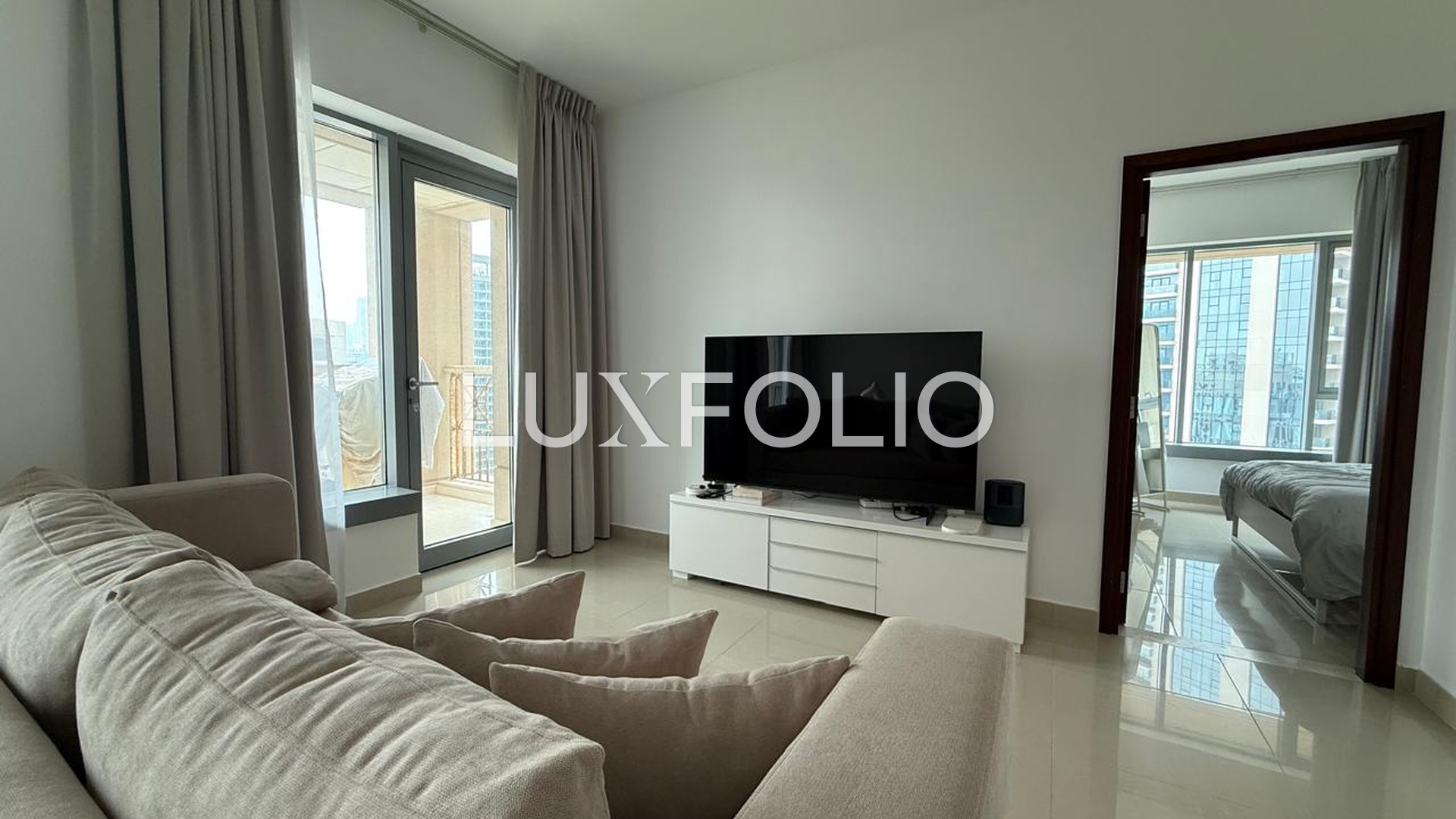 Corner Unit | BLVD View | Mid Floor