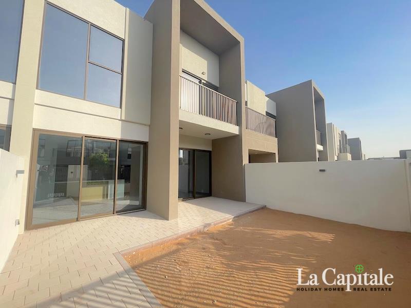 Ready to Move | 3 Bedroom + Maids | Single Row