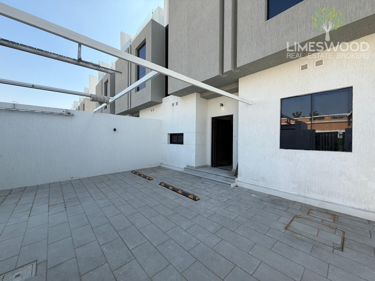 Luxury 4BR Villa with Private Pool and Elevator