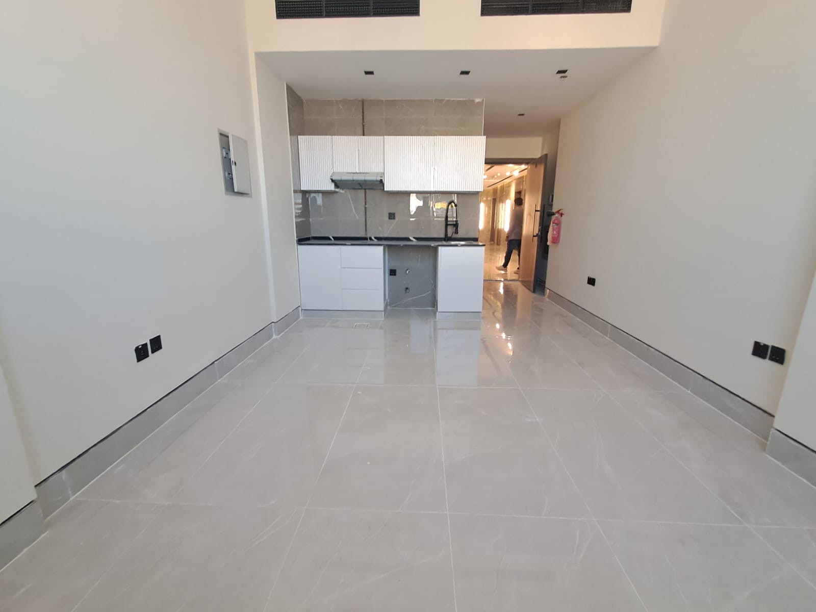Two month free!!_ Brand new studio appartment al jada outside only 35k