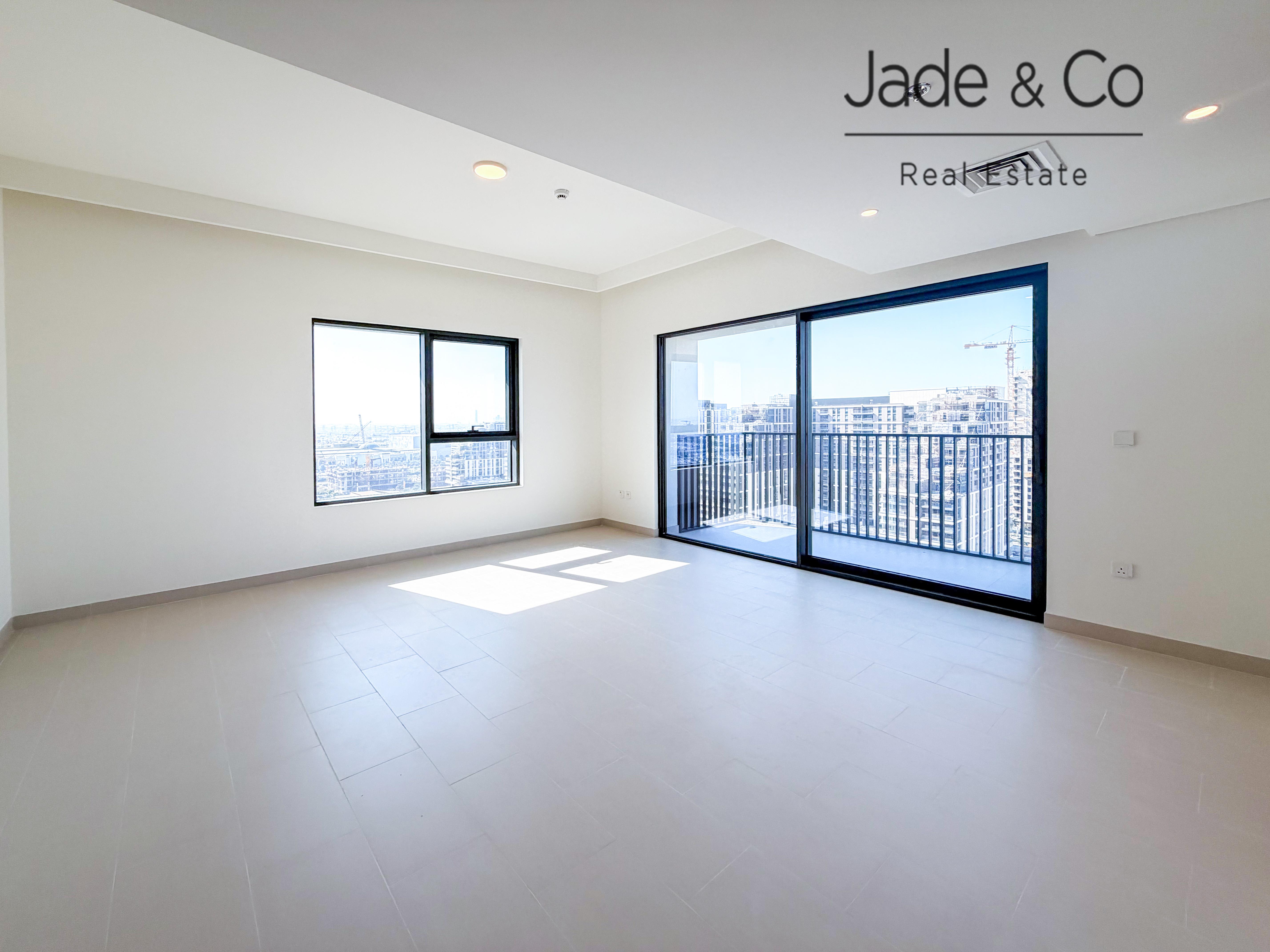 Community Expert | Brand New | Amazing Views