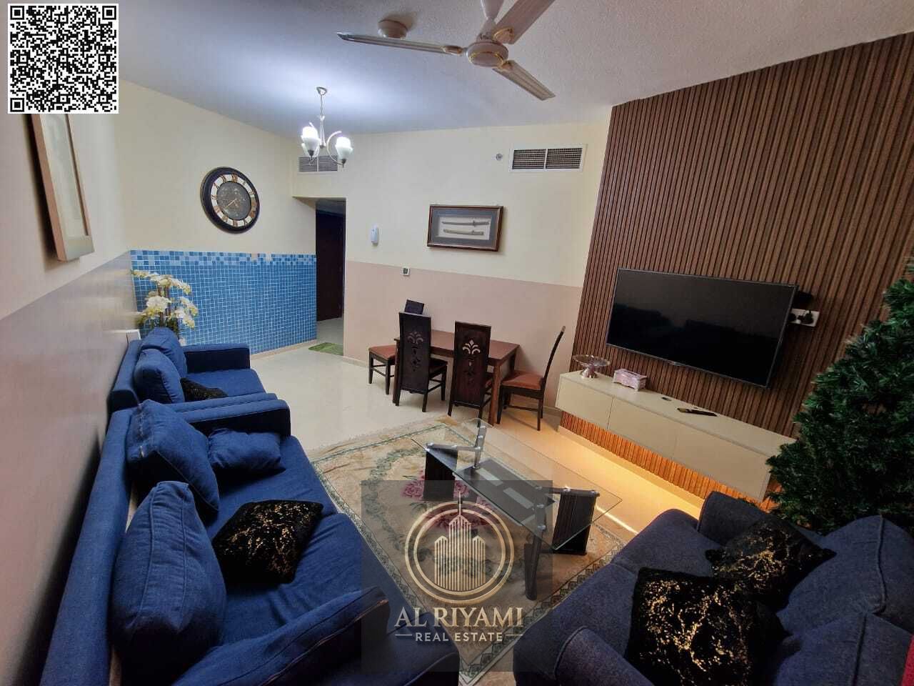 One bedroom and living room with an open view and a spacious veranda in the Orient Towers