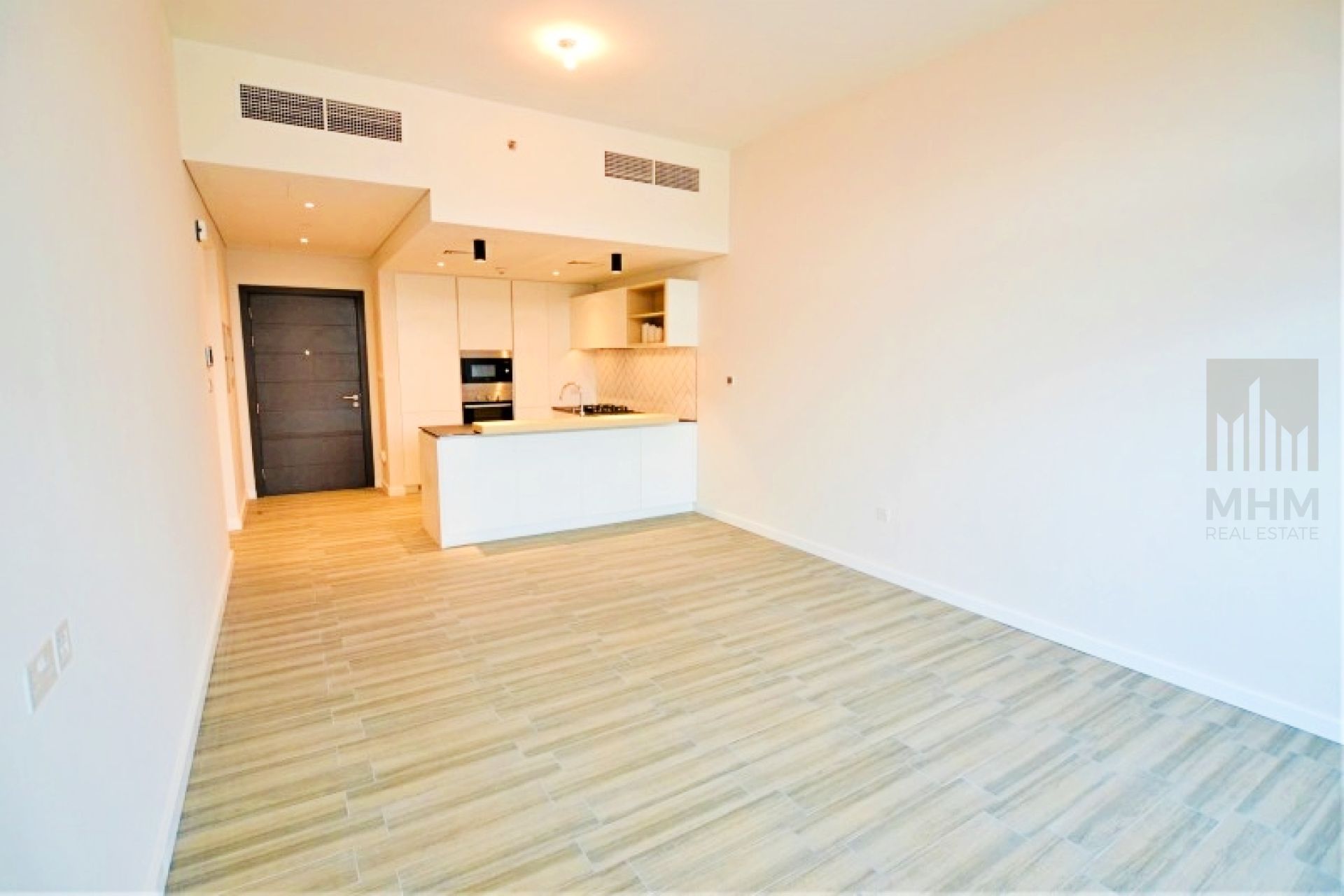 Spacious 1 BHK | Prime Location | Tenanted