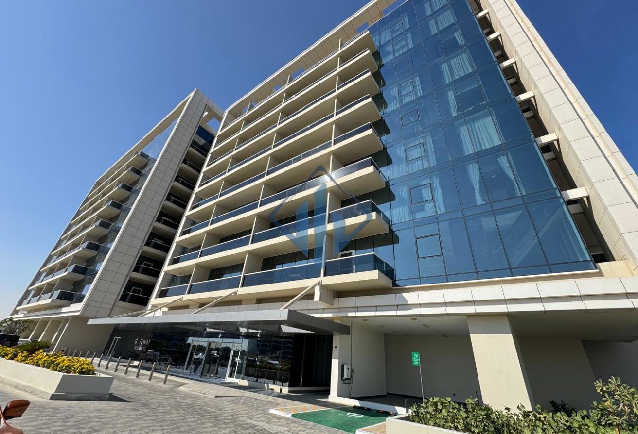 Hot Deal | Stunning Water View I Unfurnished