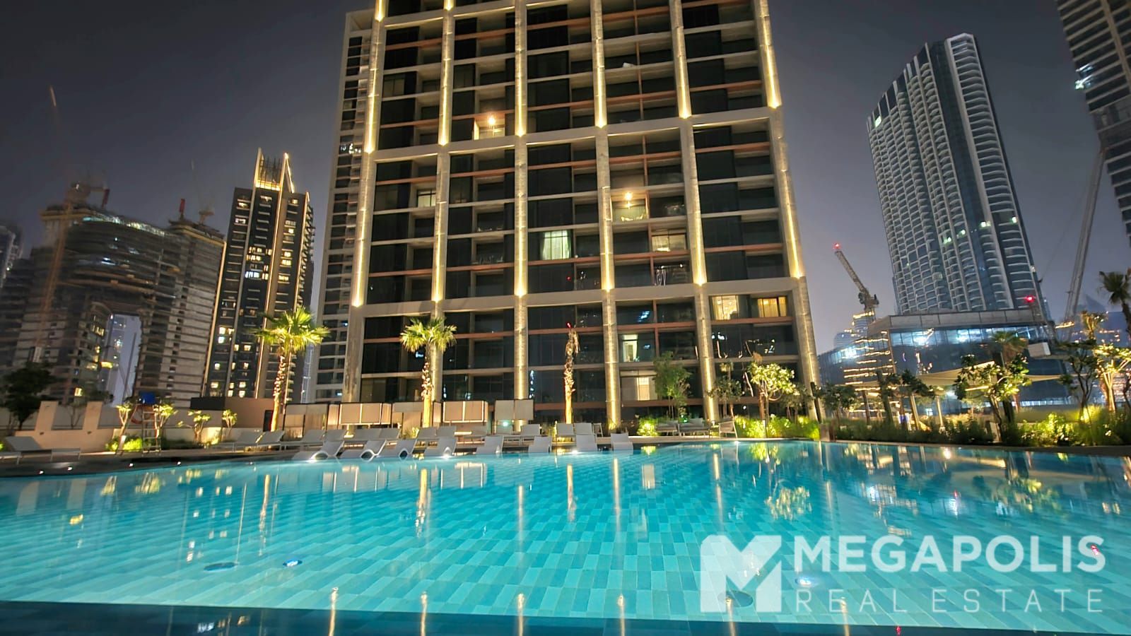 Modern Studio with Balcony | Canal View | For Rent