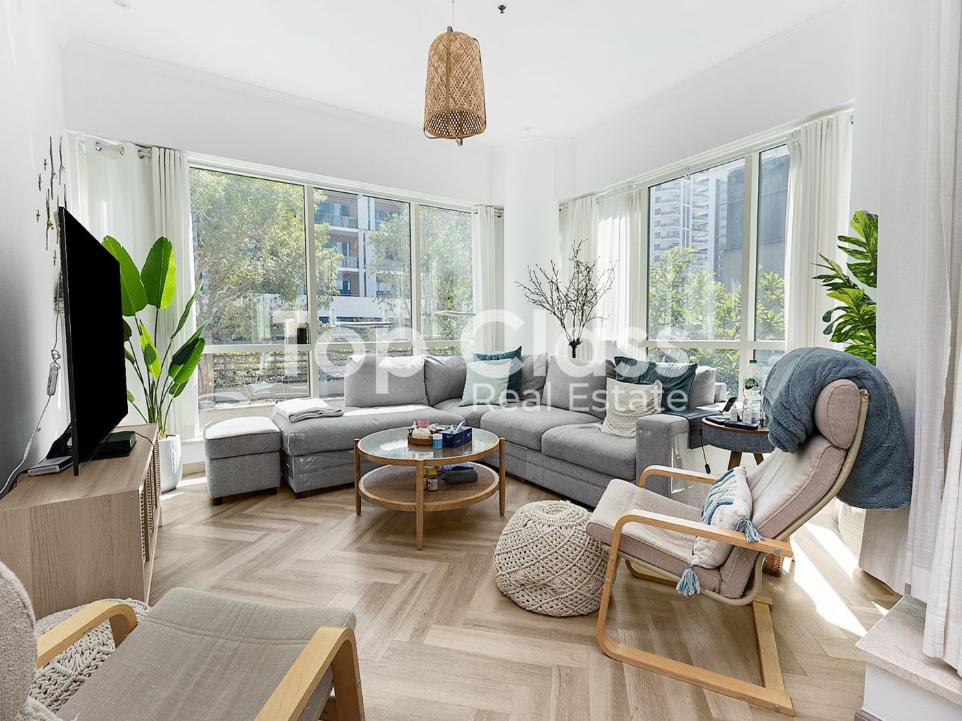 Rustic Charm | Fully Upgraded | Study