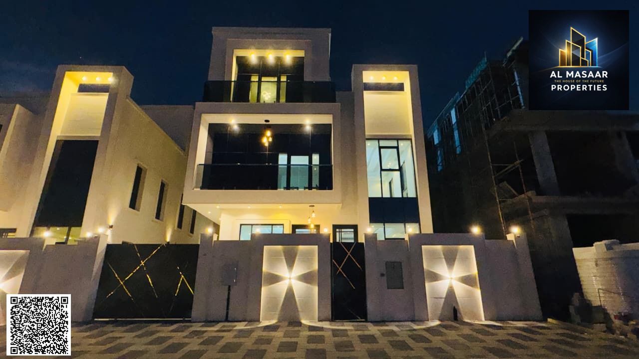A luxurious villa with high specifications, a private pool, elevator, rooftop terrace, and a strategic location close to all services. Payment options