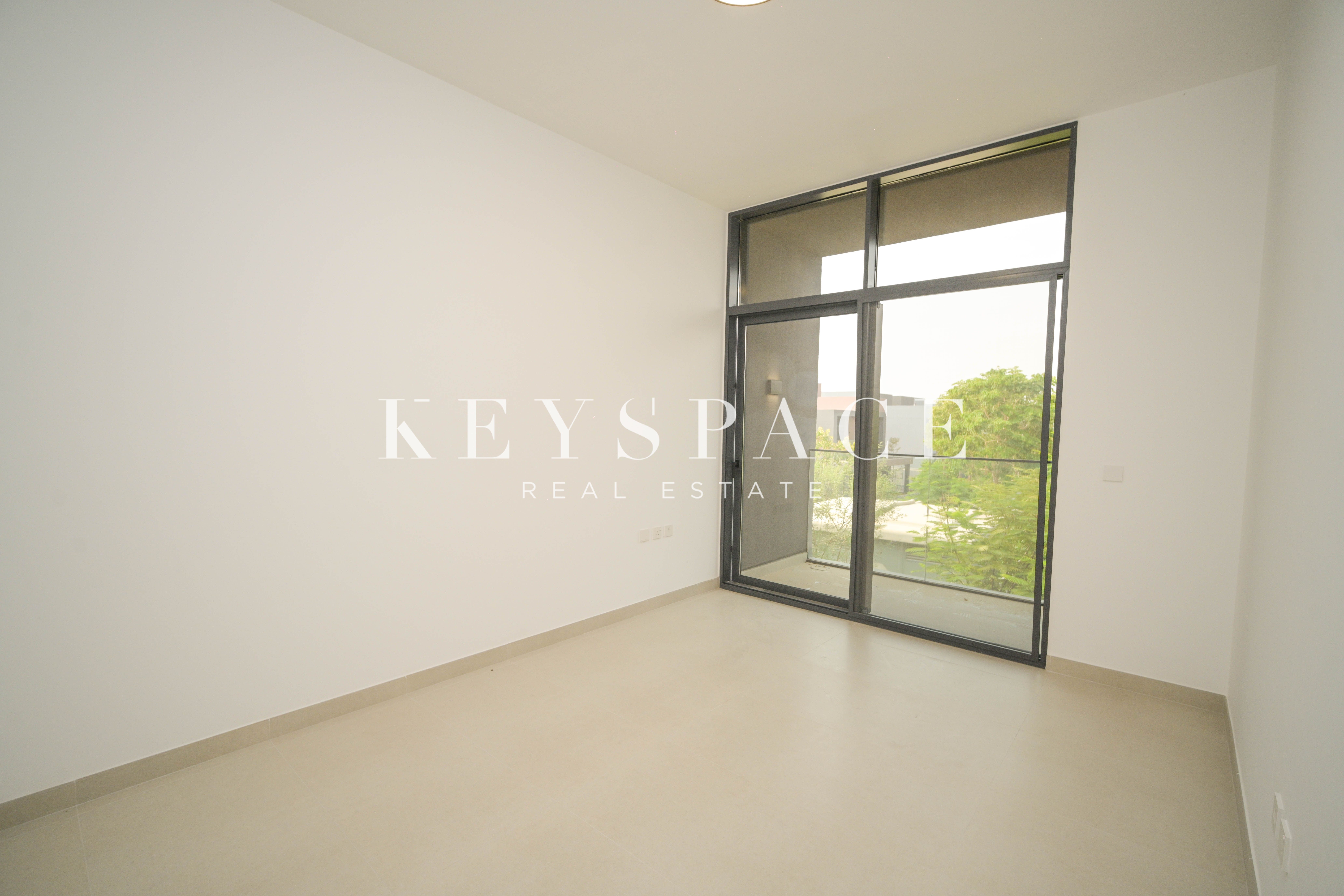 Smart Villa with Immediate Access to Walking & Cycling Green Trails | Resale