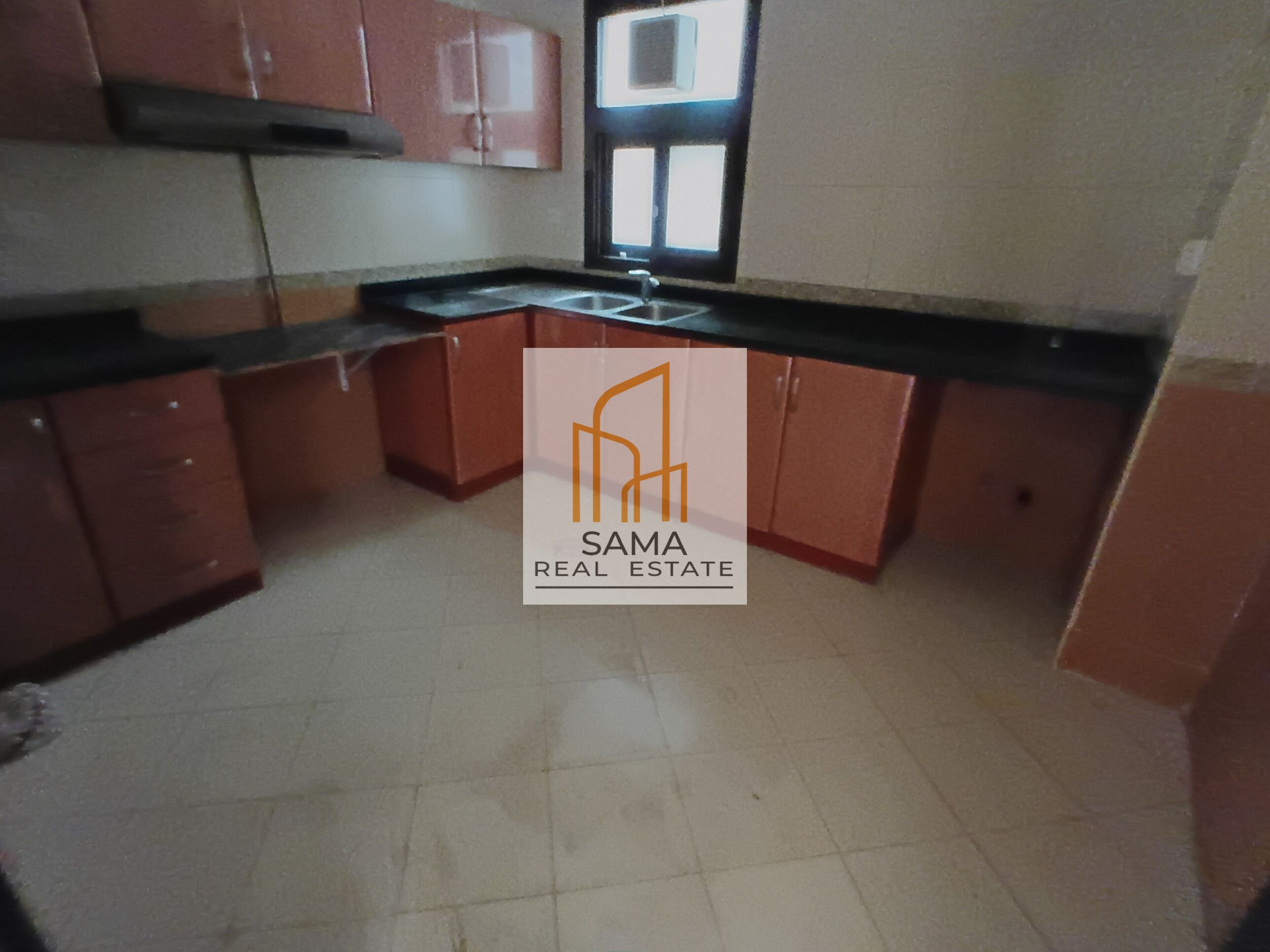 Well maintained 1BR 2bathroom with balcony parking close to safari shopping mall only 37k muwaileh