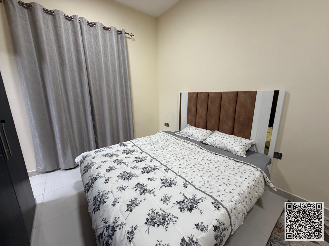Luxury apartment, brand new, never before occupied! One bedroom and living room with a balcony and sea view, fully furnished, for monthly rent in