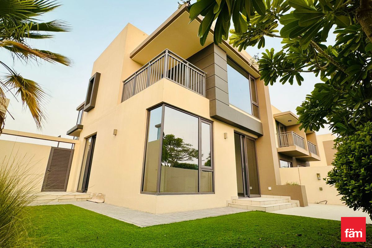 Vacant Soon | Corner Unit | Call Now