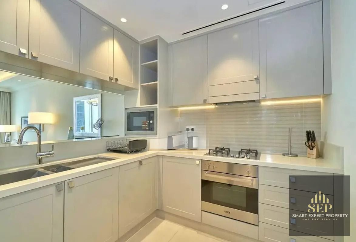 Luxury Downtown Living | High Floor | Vacant