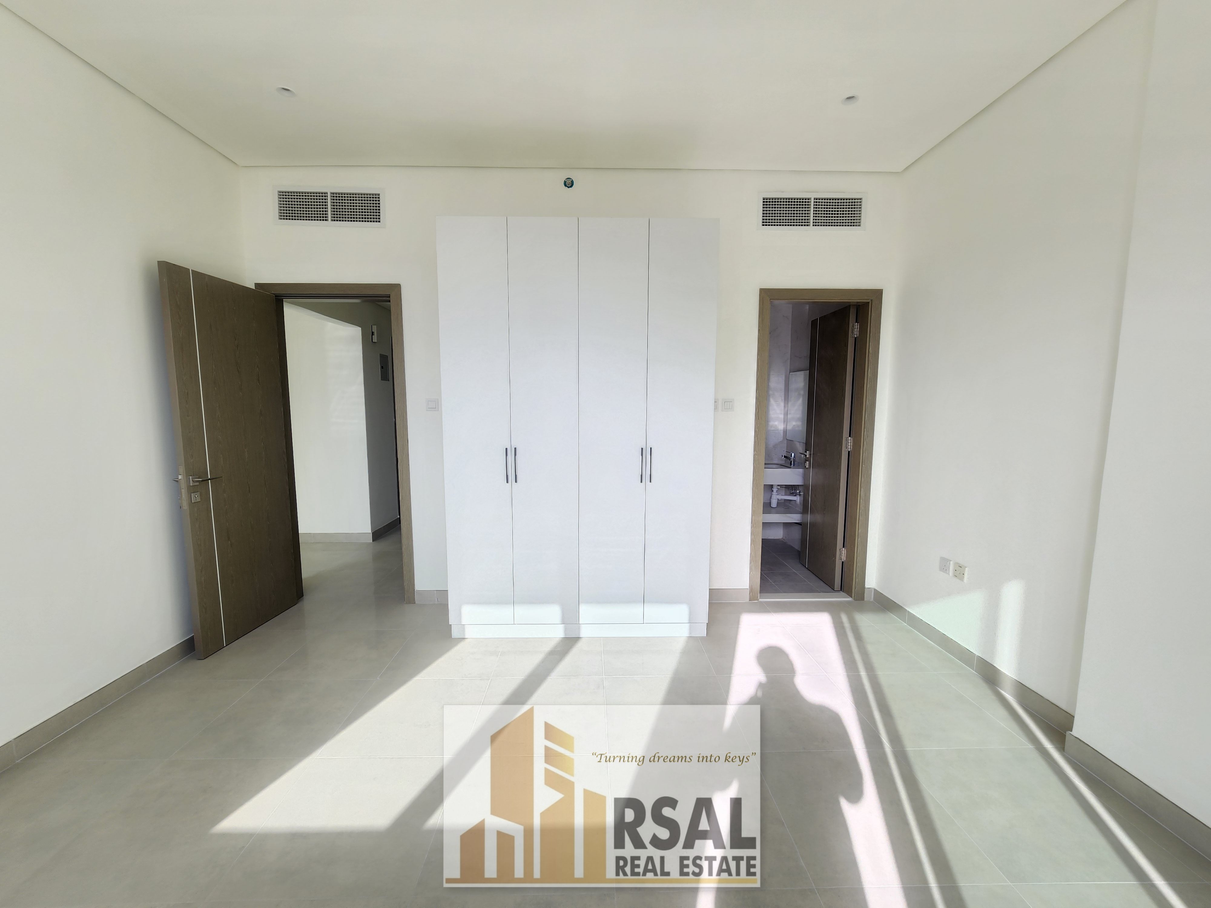 Brand New Luxery 1BHK Appartment with Wardrobs And balcony For family