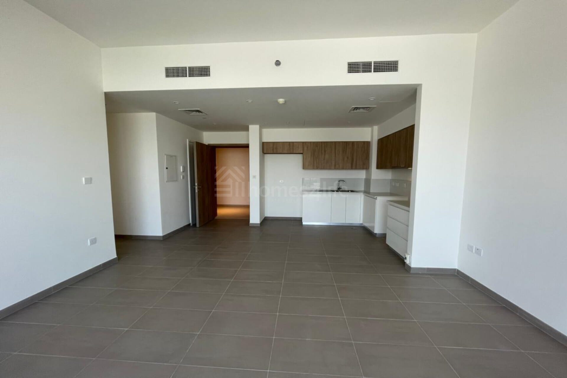 Spacious | Unfurnished | Available Jan