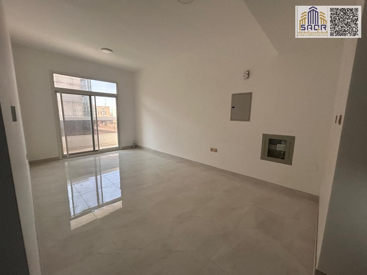 2 Bedroom Apartment with Balcony and 3 Bathrooms with Central AC