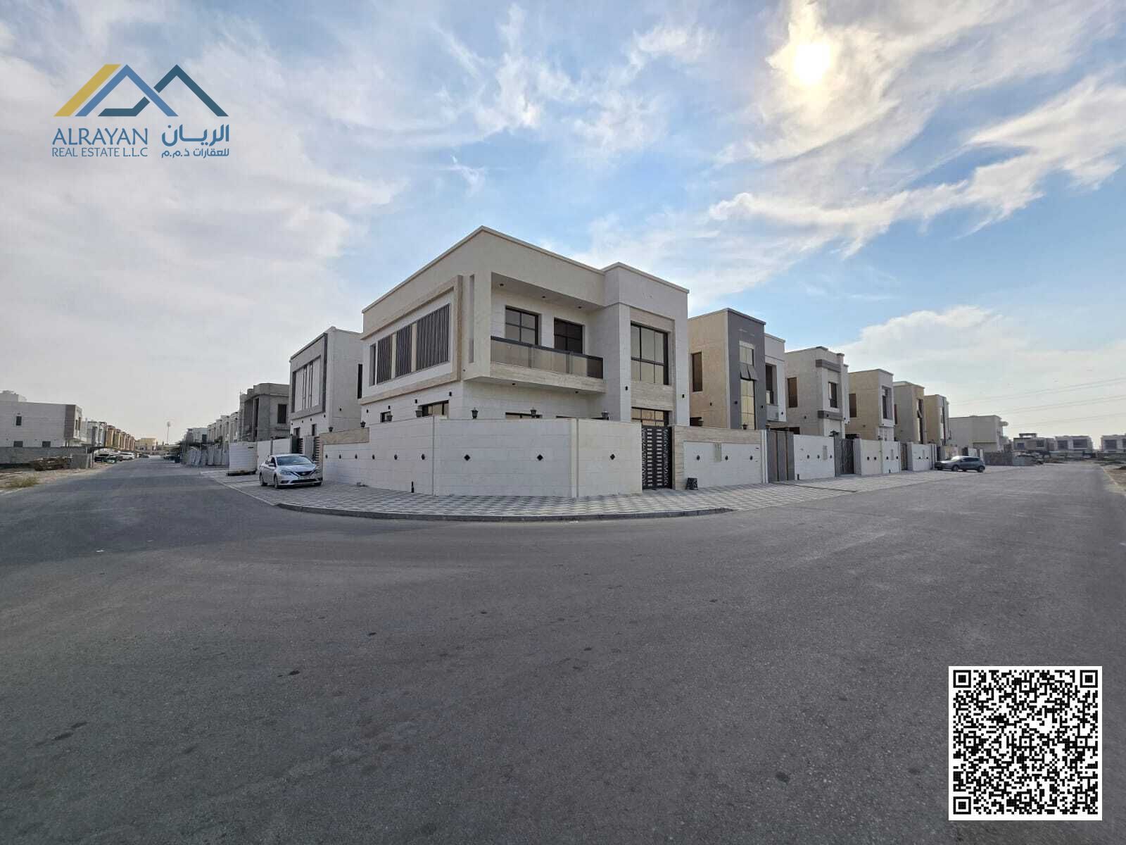 Luxury villa for sale in Ajman, Al Yasmin, with super deluxe finishing . The villa boasts an excellent location, just 3 minutes from Al Yasmin Fam