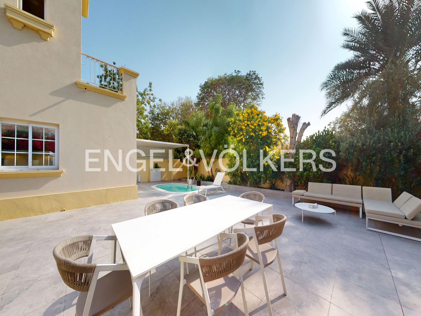 Outhouse | Fully Upgraded | Private Pool