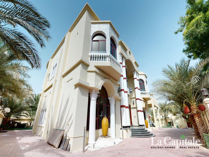 Well-Maintained | Next to Lake | Luxurious Villa