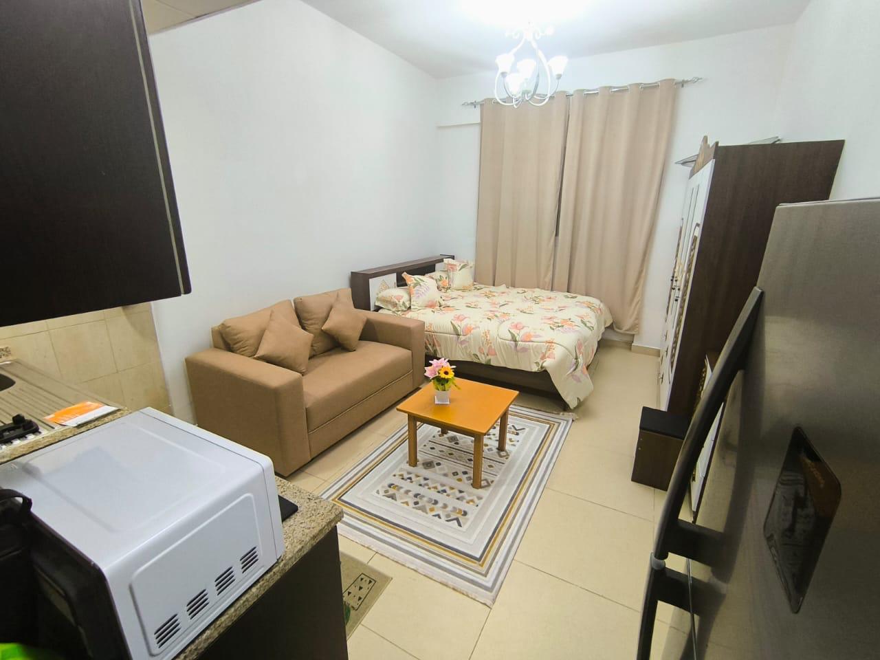 Furnished studio for monthly rent in Al Yasmeen Towers, Ajman. AED 3,400 incl. bills, internet, parking.