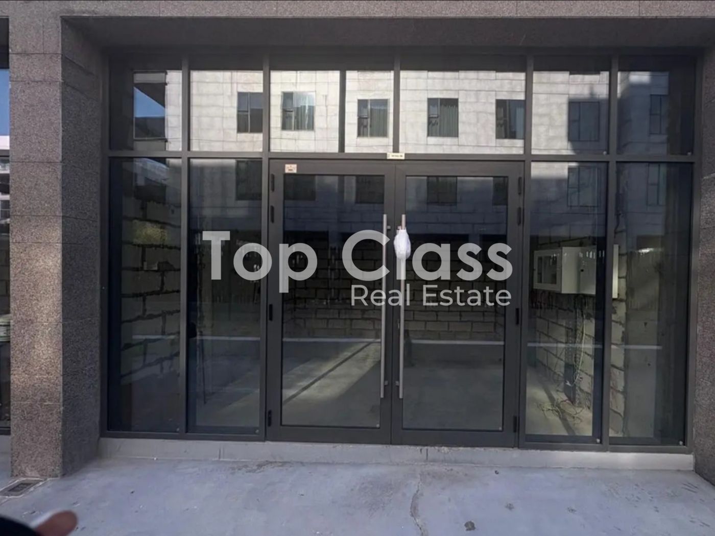 Prime Retail Space | Ready Unit | High Visibility
