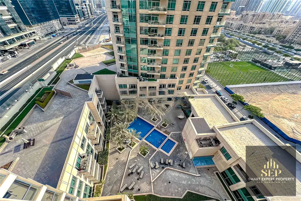Walk to Dubai Mall | Downtown Living | Burj Views