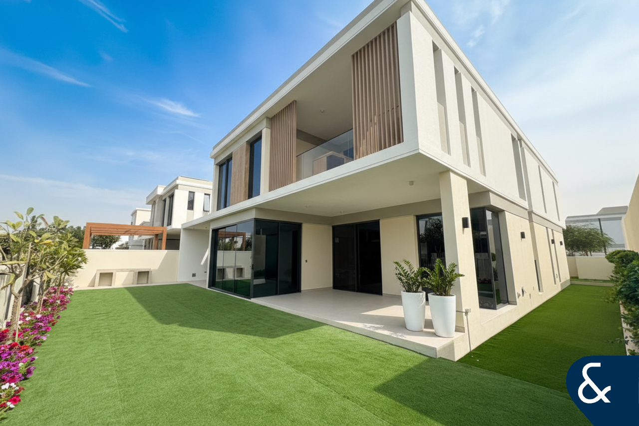 Park View | Fully Upgraded | Unfurnished