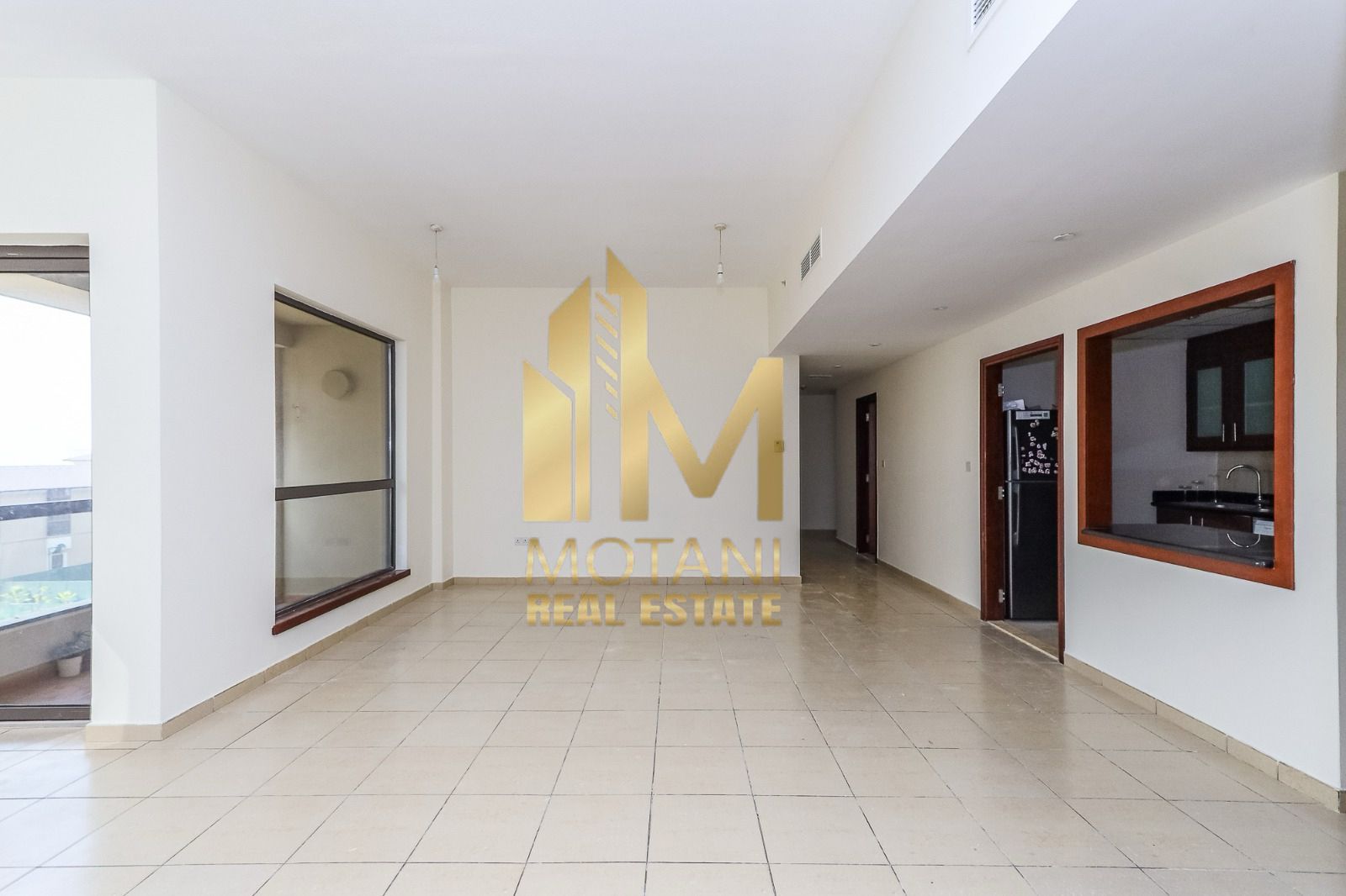 Beachfront Living| Prime Location| No Agents