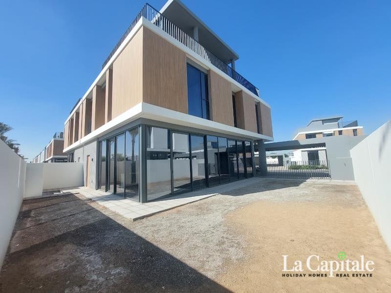 Spacious G+2 Villa | Vacant | Premium Finishes