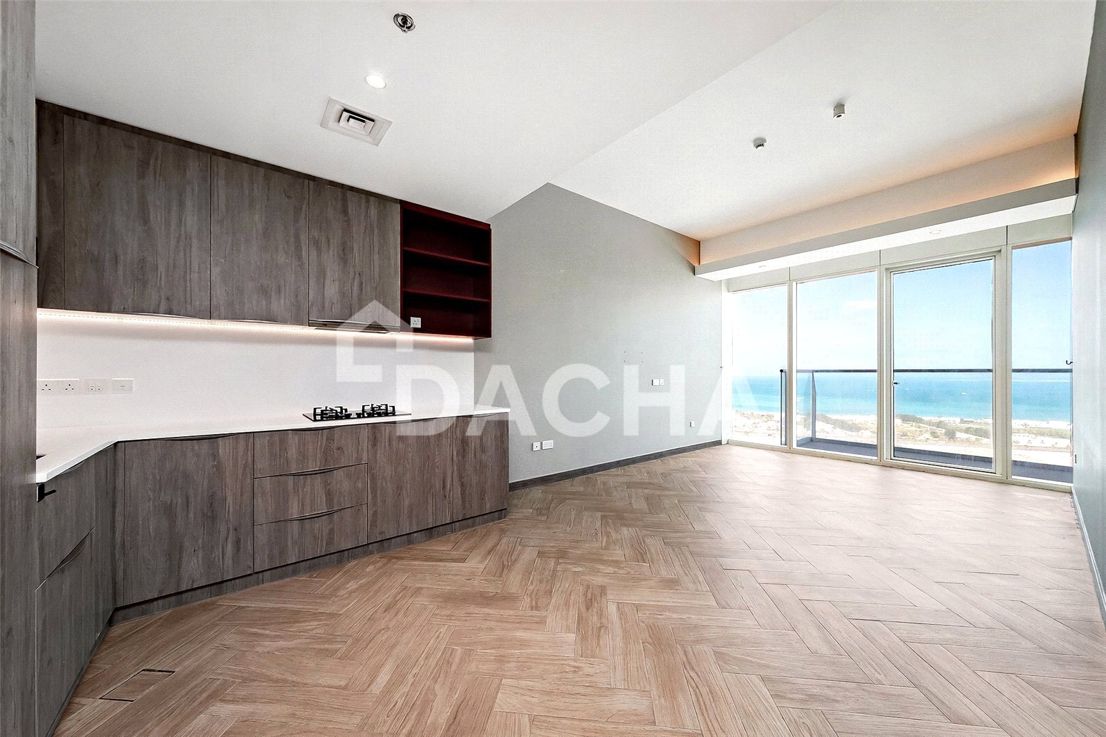 Full Sea View | 4 Cheques | Modern