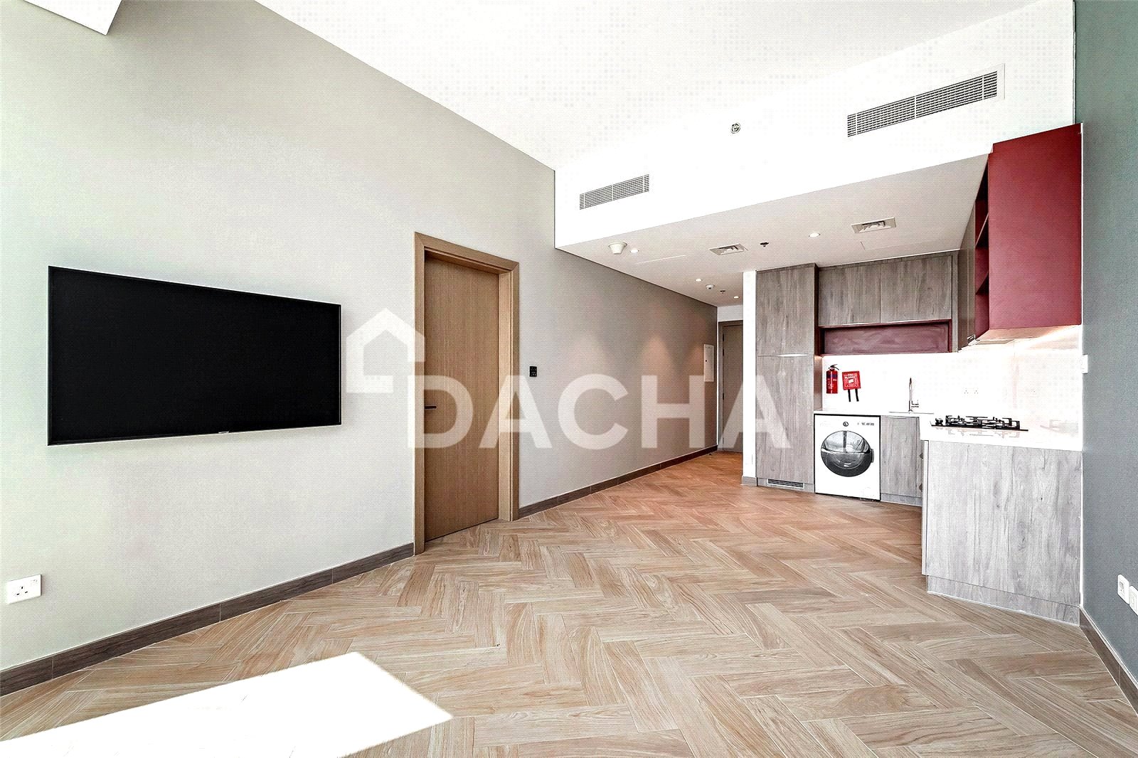 ALL BILLS INCLUDED | Modern | Sea View