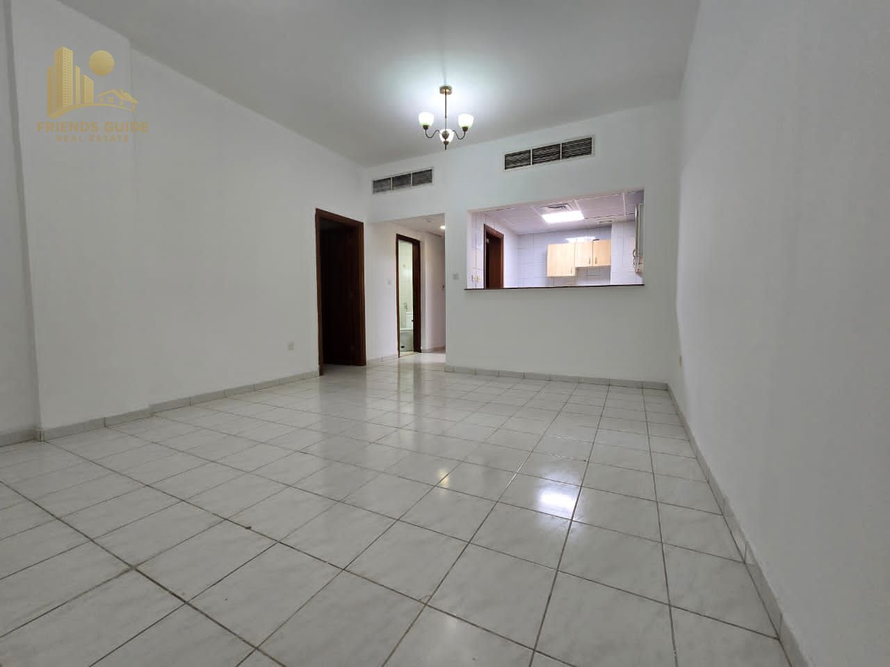 Large 1BR 721 Sqft | Rented | England Cluster | Investor Deal