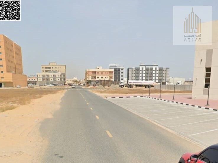 For investment enthusiasts: commercial land in a prime location