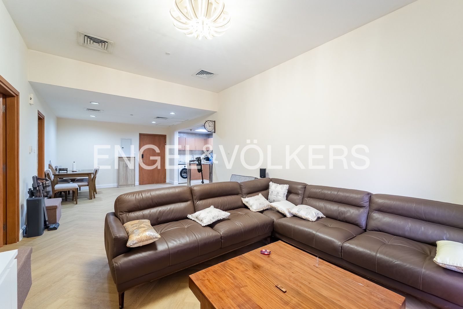 Upgraded | Furnished | Multiple Cheques