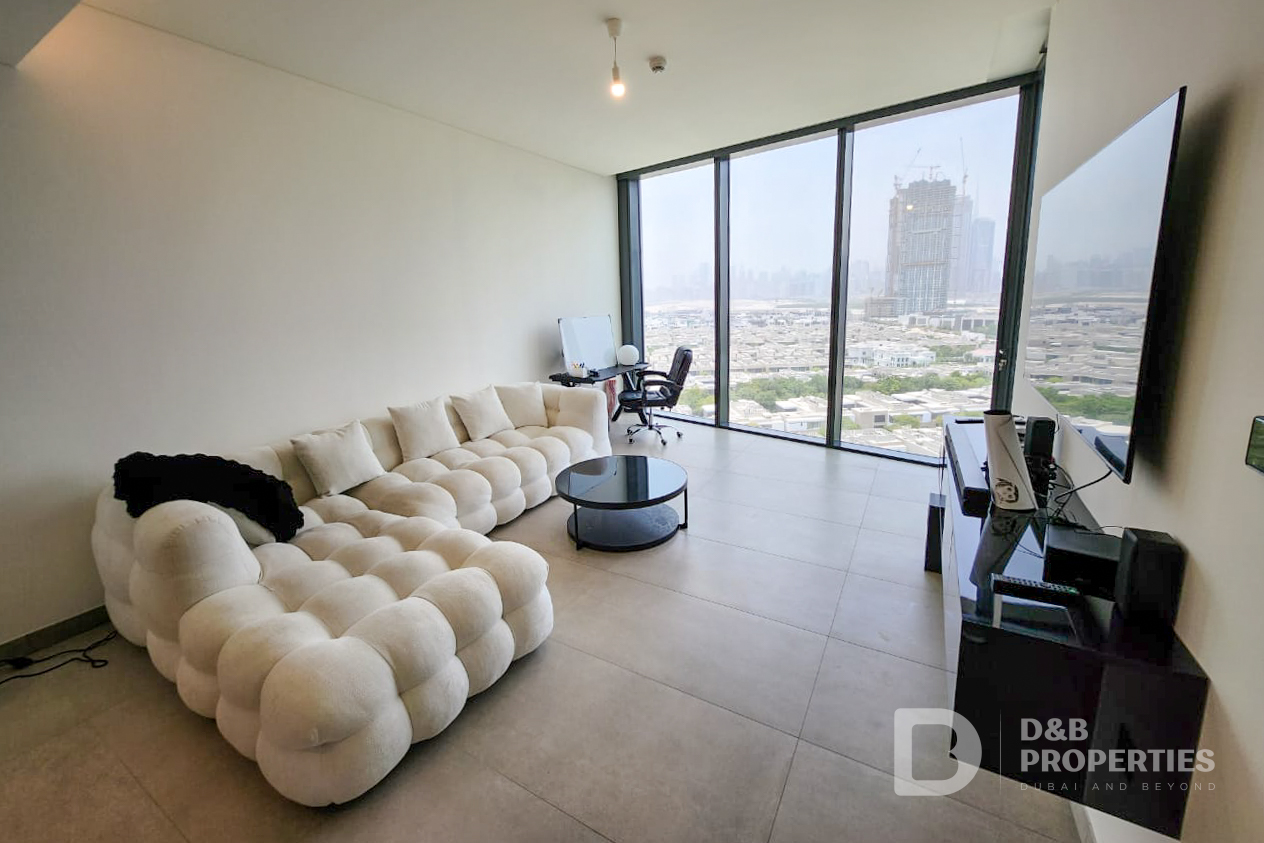 Community View | Mid Floor | Rented