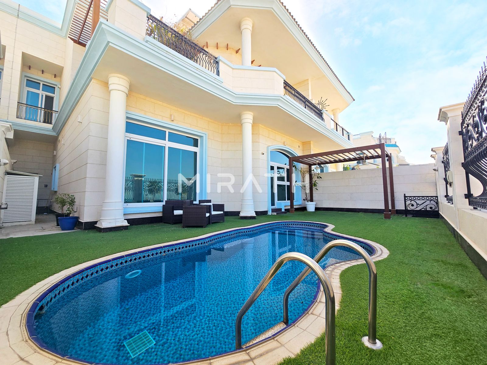 Luxury Villa |Prvt Pool | Ultra-Luxury Beachfront