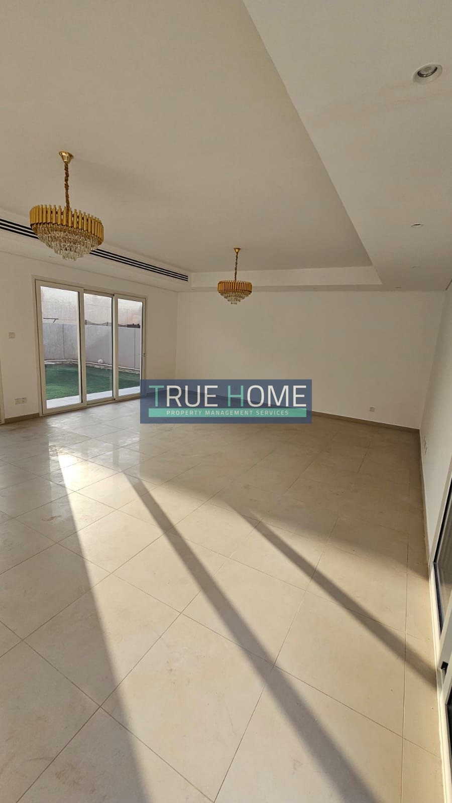 Freehold | Ready To Move | Close kitchen