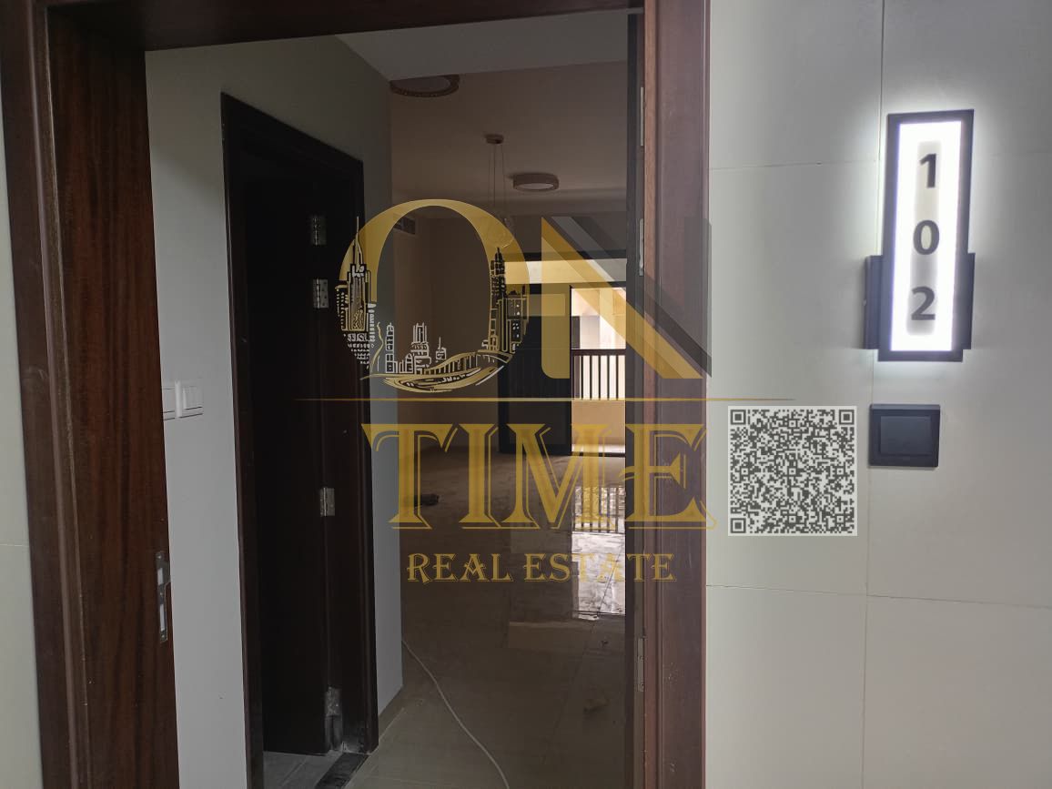 Spacious area | Prime location | Open view
