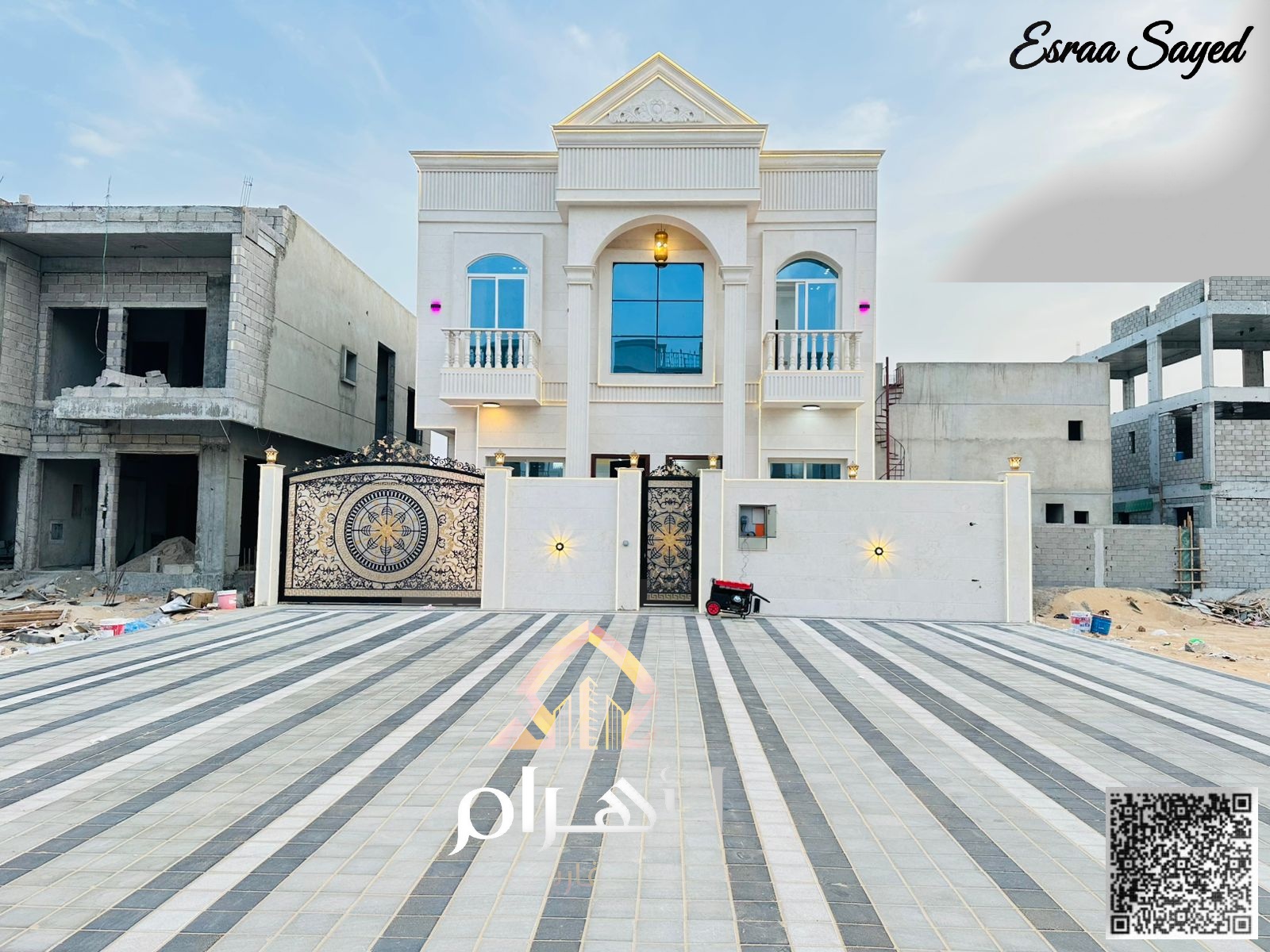 Classic villa for sale directly from the owner at a bargain price. Freehold ownership available to all nationalities. 20-meter setback. Classic design