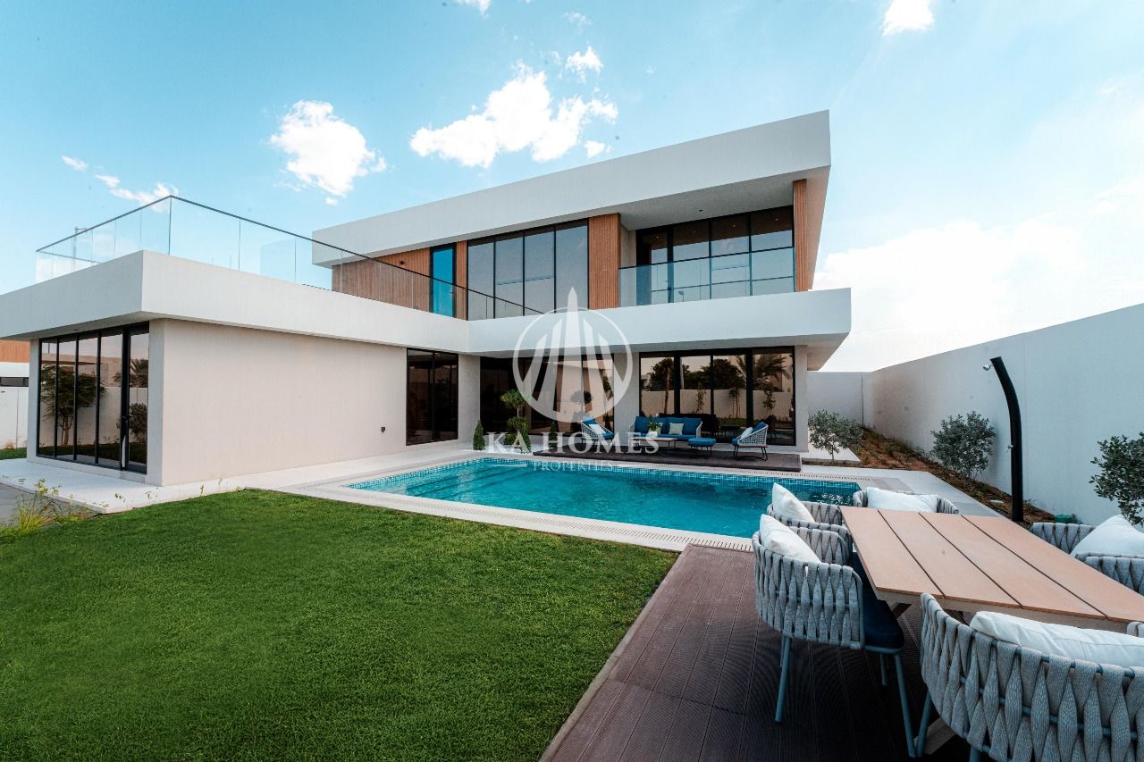 Installments over 7 years directly from the developer: Standalone villas with master bedrooms, ownership for Arabs only.