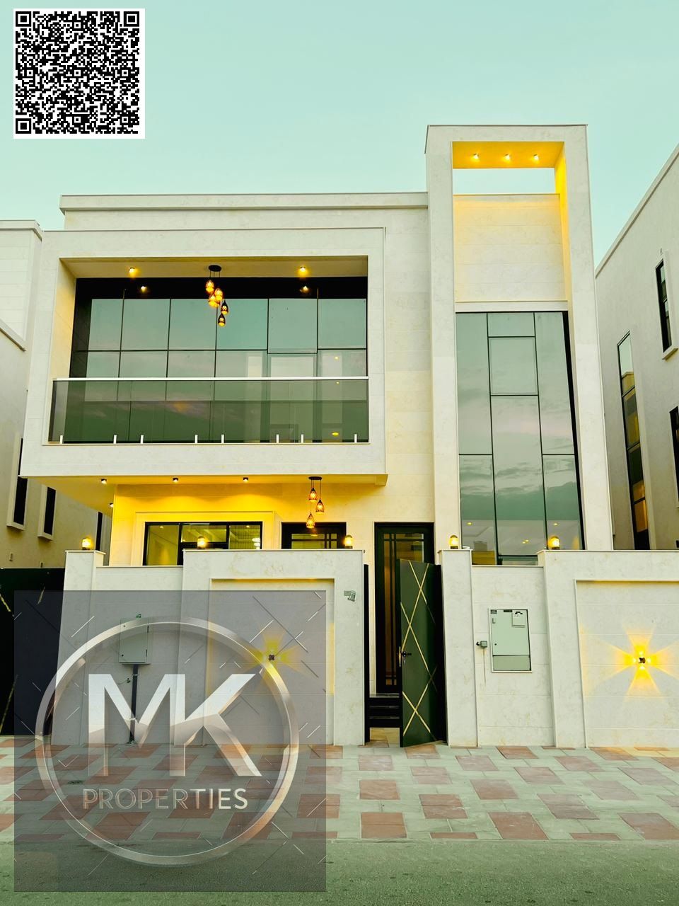 A luxurious villa, fully air-conditioned and equipped , ready for immediate occupancy, close to all amenities and featuring an elegant