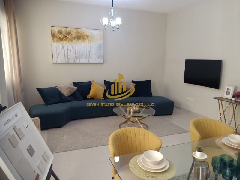 Exclusive one-bedroom apartment in Princess Village, ready for occupancy within two months, with a down payment of 171,000. Freehold ownership availab