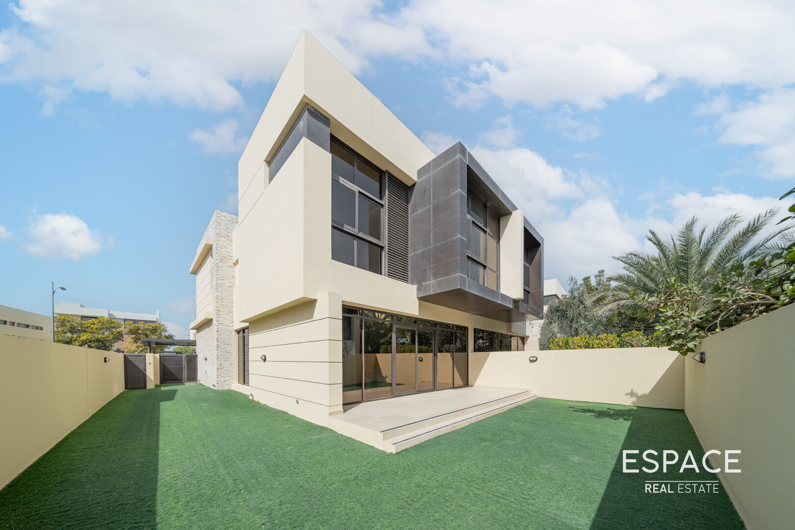 3 Beds | Brand New | Quiet Location