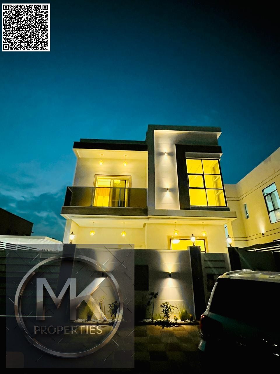 5 master bedrooms, ready to move in. Price includes electricity & water.