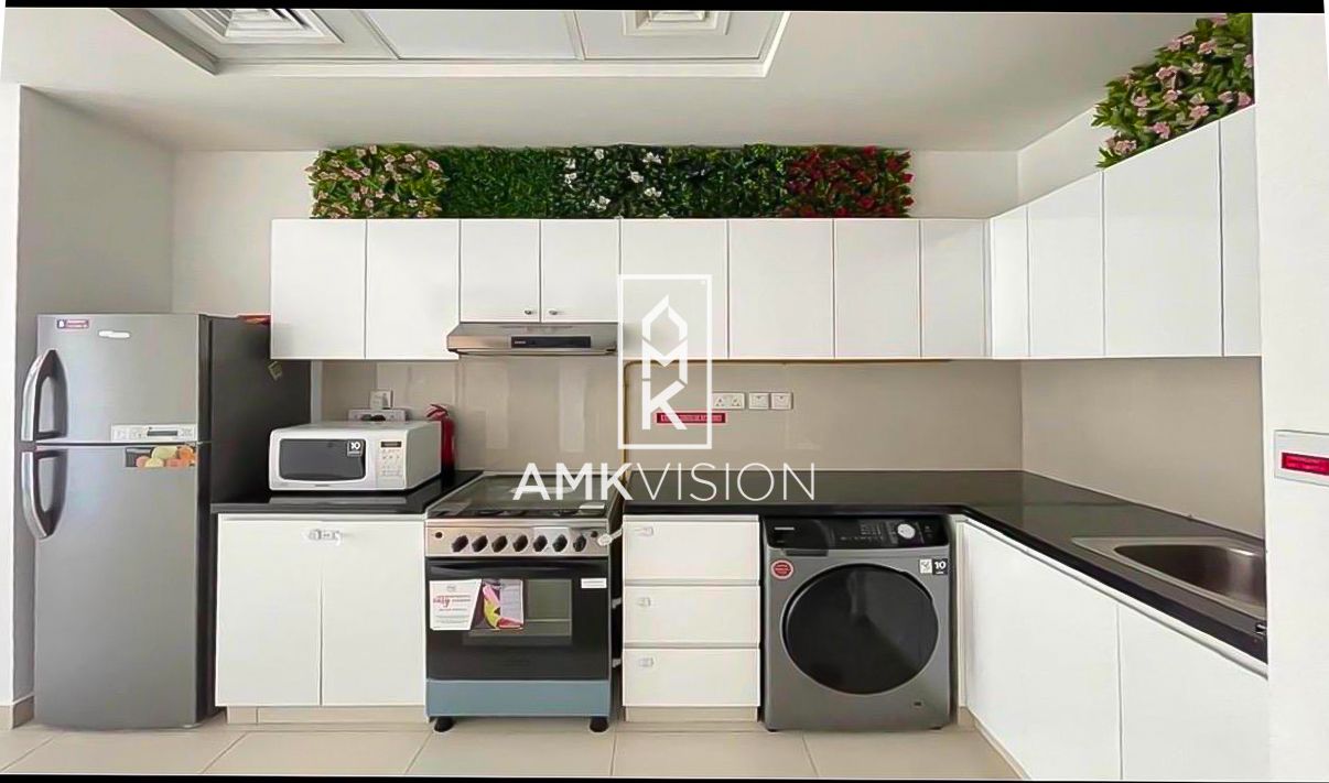 Ready to Move 1BR | Pool View | Fully Fitted Kitchen