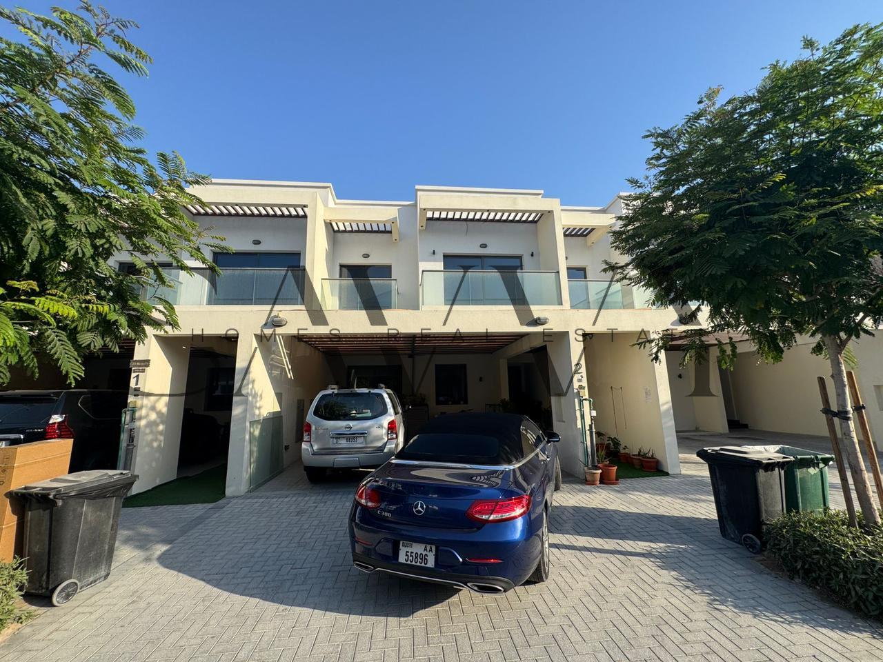 Elegant 4 Bedroom Townhouse | Two Floors | Community Living