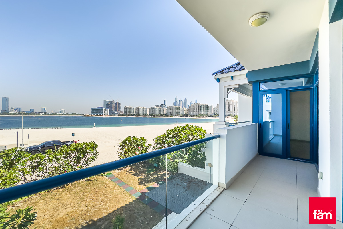 5 Bedroom Villa With Sea Views