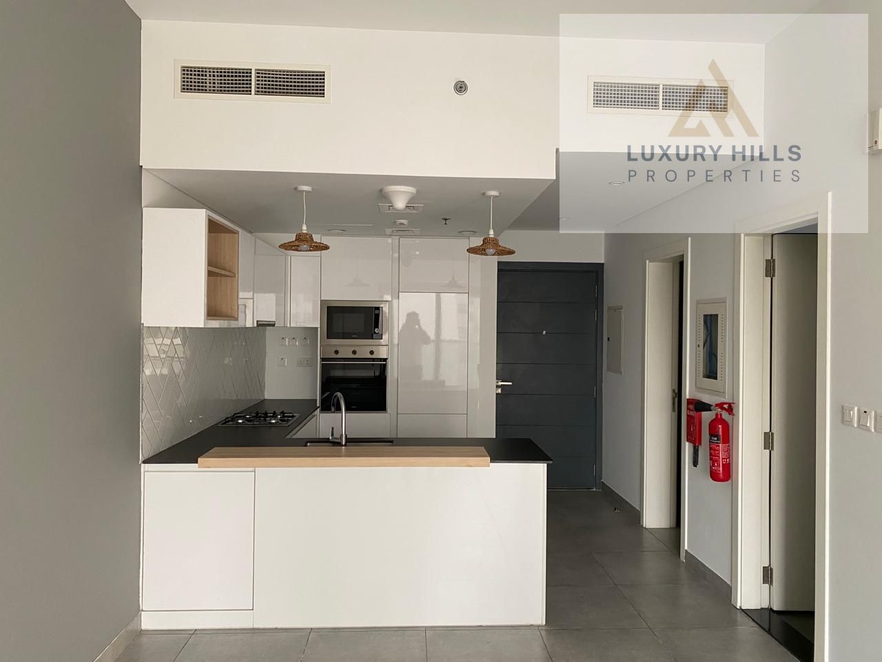 Spacious 1 BHK | Unfurnished | Vacant on 17th Feb