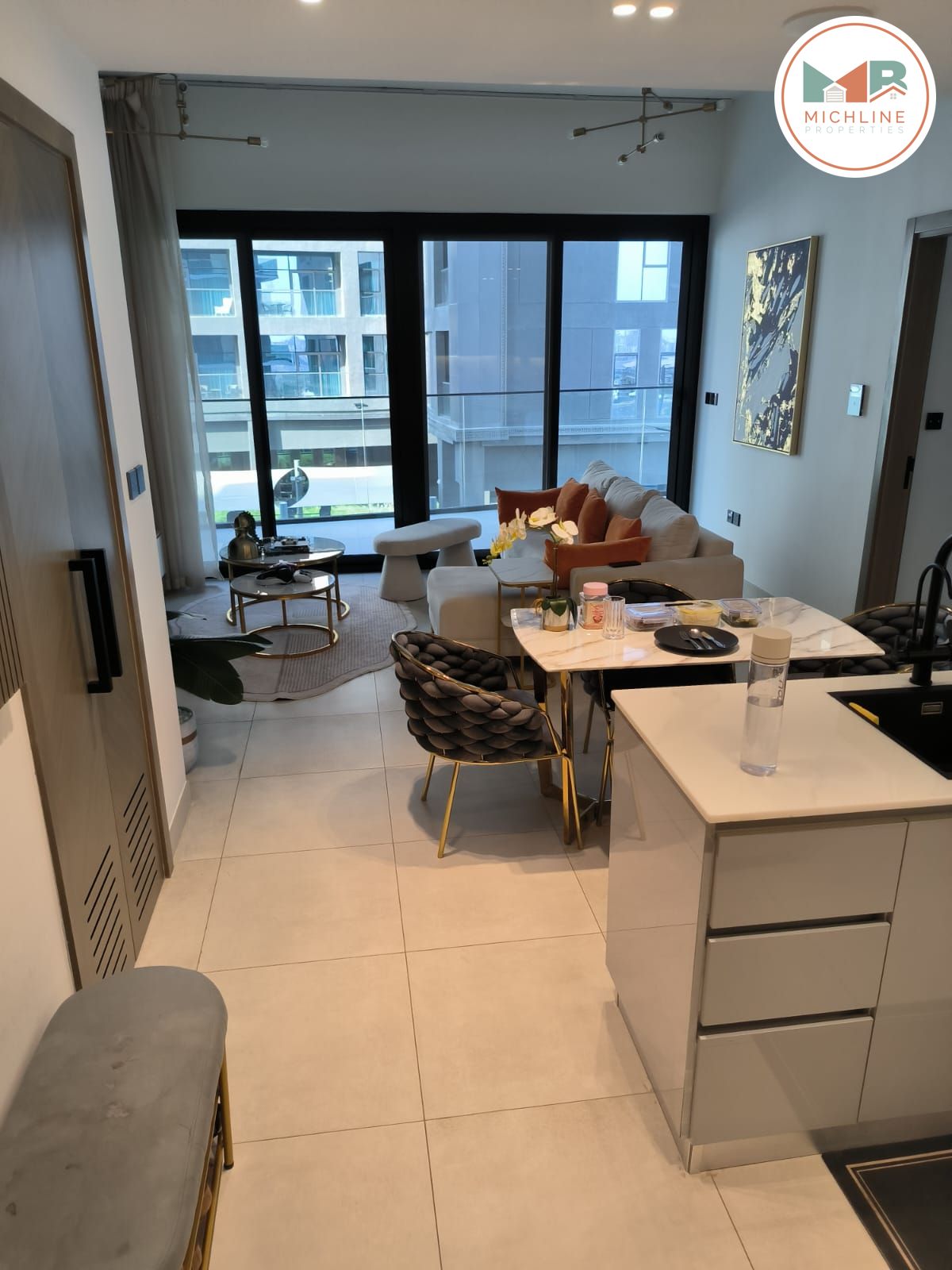 Prime Location | VACANT | Marvellous